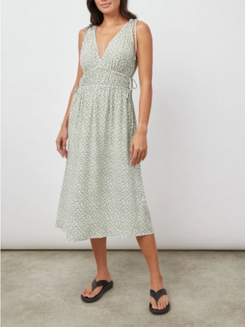 NWT Rails Light Sage Floral Midi Dress with V-Neck